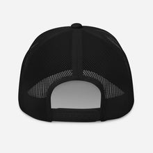Load image into Gallery viewer, Dunnoutdoors Trucker Cap
